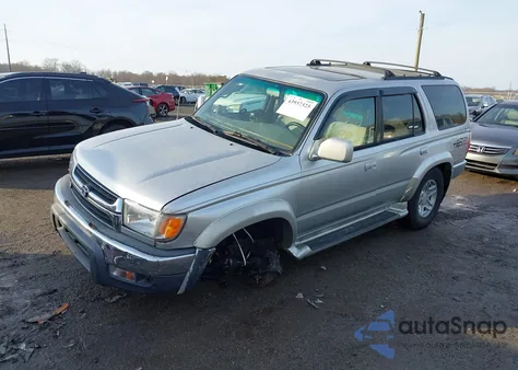 2002 Toyota 4Runner Sr5 V6 z USA, uszkodzony, nr VIN JT3HN86R120384967